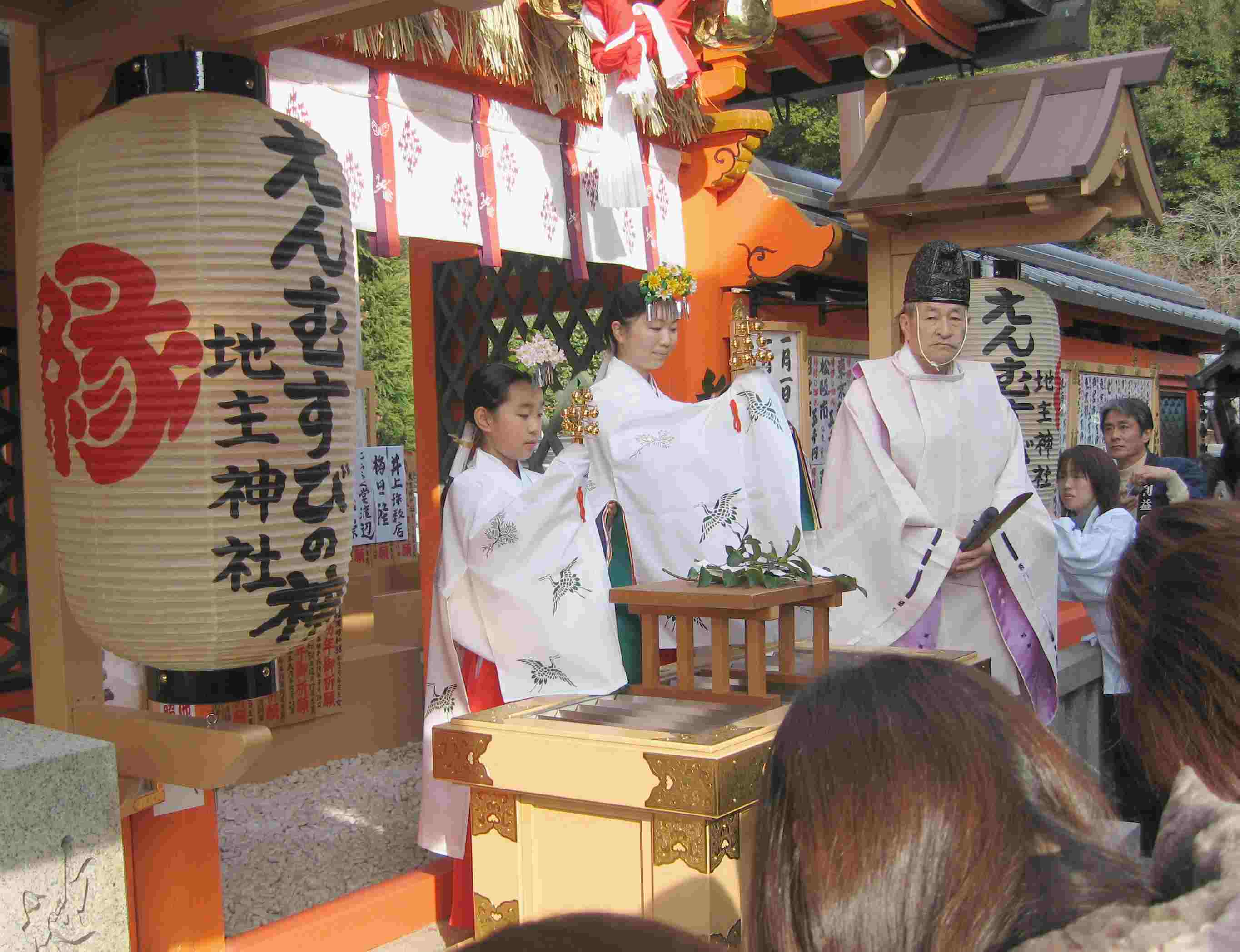 縁結び初大国祭　巫女　神鈴