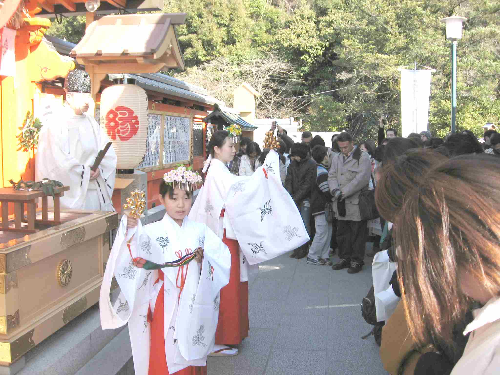 地主祭り 巫女神鈴の儀