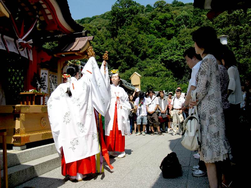 縁結び地主祭り 地主神楽