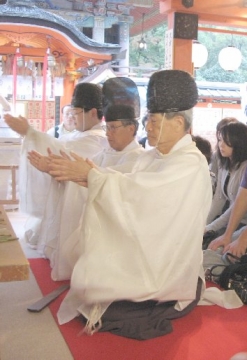 縁結び地主祭り 玉串奉奠