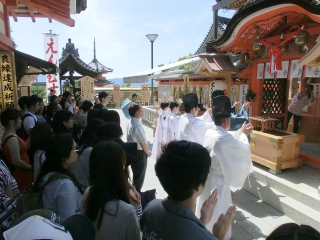 縁結び地主祭り 拝礼