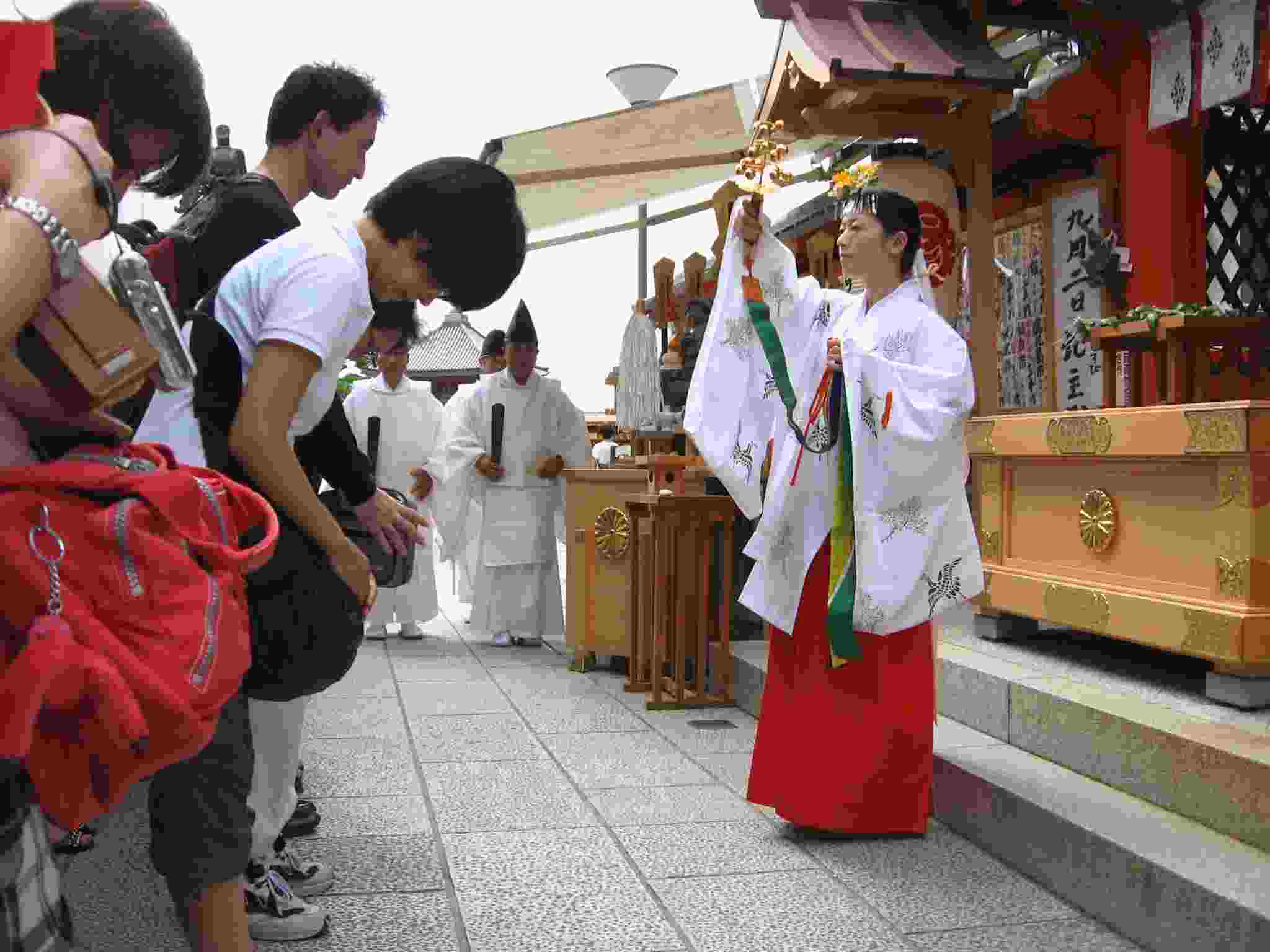 縁結び地主祭り 神鈴の儀