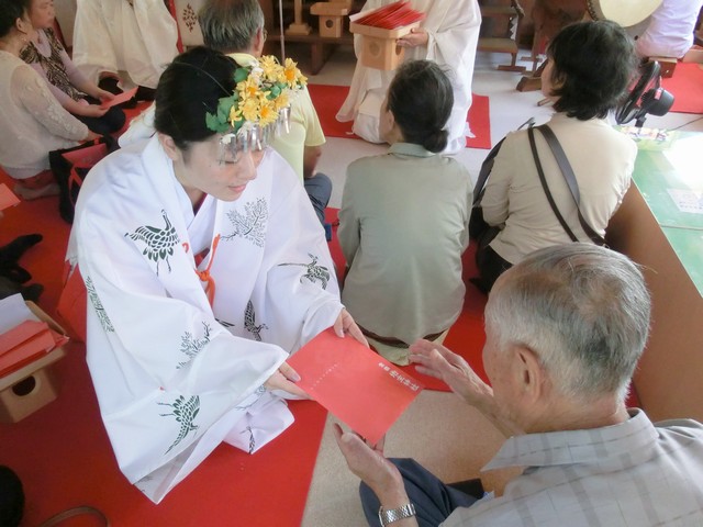 地主神社 敬老祭 長寿箸授与