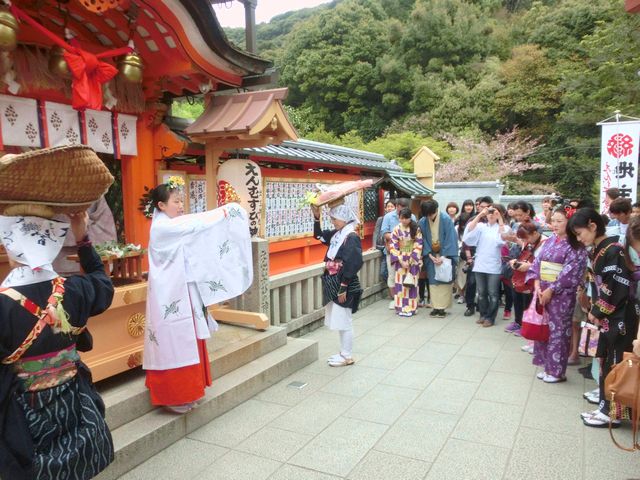 縁結び地主祭り 神鈴の儀